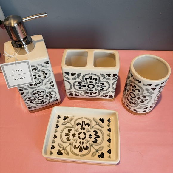 Peri Home Black and White Bath Accessory Set Soap, Toothbrush, Cup, Tray NWT - Picture 2 of 2